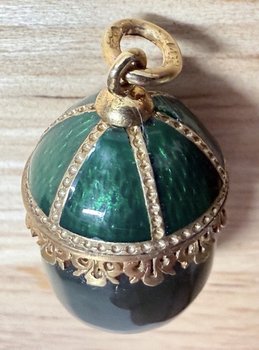 Russian gold nephrite - gold, egg