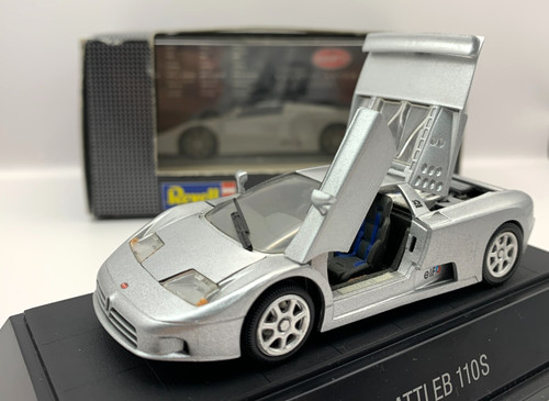 Revell models bugatti - 1/43,