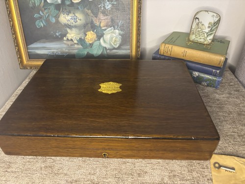 Antique wooden lockable empty