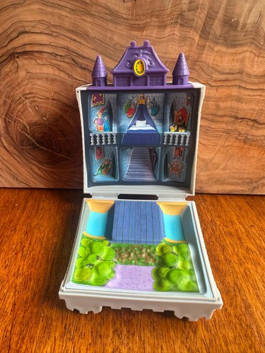 Disney polly pocket sleeping - disney,