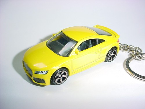 Hot yellow audi - 3d,