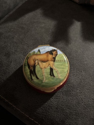 Staffordshire enamals mare - staffordshire, 'mare