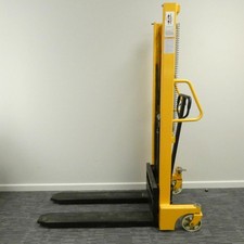 Pallet Truck Warehouse SFH10