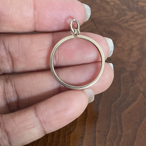 Full sovereign pendant - 9,
