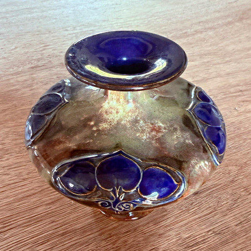 Attractive royal doulton - royal, 6147