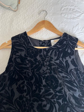 Ladies Sleeveless top, silk