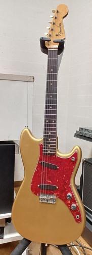 Fender electric guitar - fender,