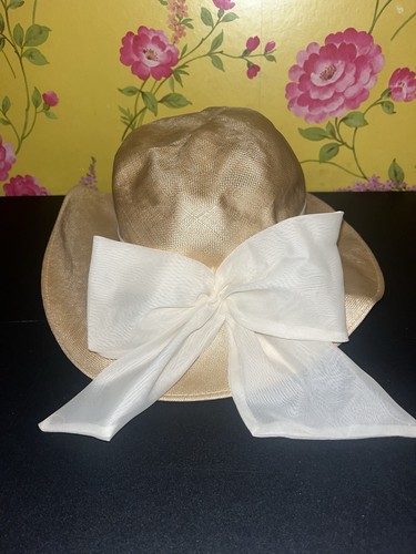 Ladies beige coloured peter - beige,