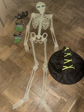 Large Decorative Skeleton 150 Cm Witches Hat Glow Balloons And Bat Masks