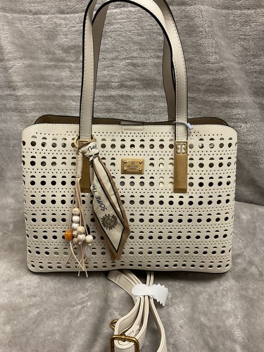 Bessie stunning new seasons - ,