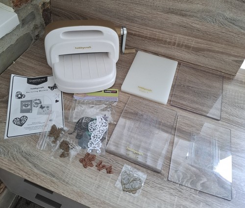 Hobbycraft die cutting - die,