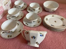 17 Piece 5 Place Tea Set Victoria China Czechoslovakia Vintage Floral Design VGC