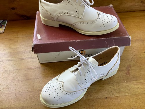 New box caragioya white - in,