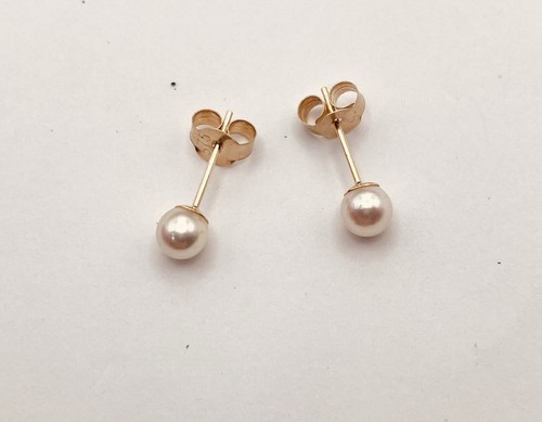 9ct yellow gold pair - 4mm, round