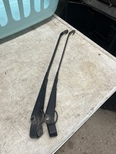 Mercedes G Wagen Front Wiper Arms Pair 460 461 LHD