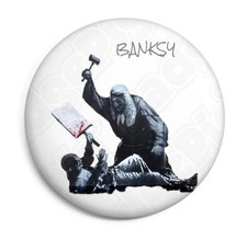 Banksy pin badge - badge, 2.5cm