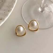 Gold pearl earrings - pearl,