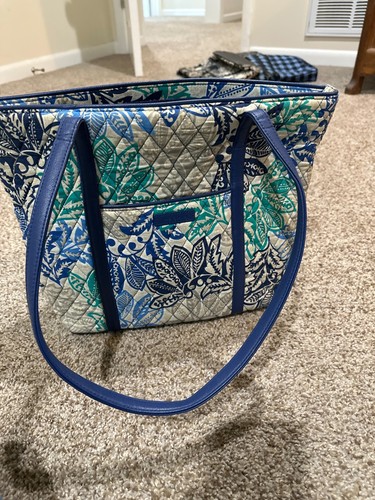 Vera bradley performance tote - performance,