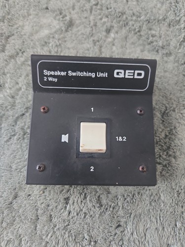 Qed speaker switching - switching, 2
