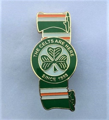 Celtic badge shield scarf - shield,,
