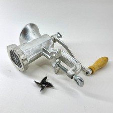 Vintage No 8 Hand Crank Metal Meat Mincer Grinder Rustic Kitchen Tool Never Used