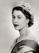 HM QUEEN ELIZABETH II PORTRAIT