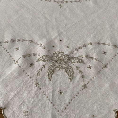 Vintage linen embroidered - vintage,