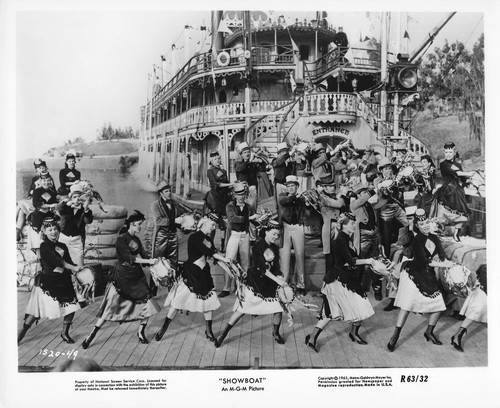 Show boat movie photo - boat, musical
