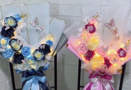 Blue moon with forever roses - blue,