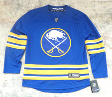 BNWT Medium Mens Buffalo