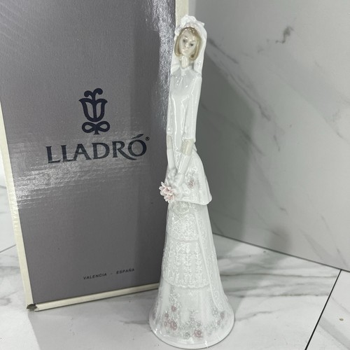 Mint lladro bride - mint, "bridal
