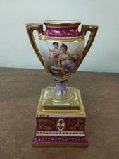 Antique Royal Vienna, Bolted