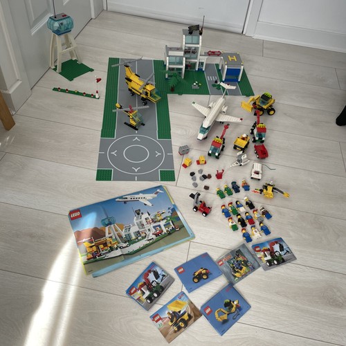 Lego town city airport 10159 - city,
