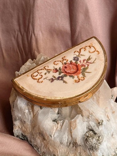 Vintage half moon embroidered - moon,