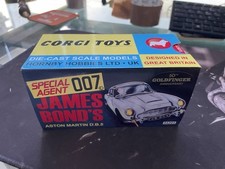 CORGI- JAMES BOND 007 ASTON