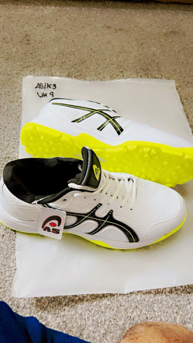 Men cricket shoes - as,