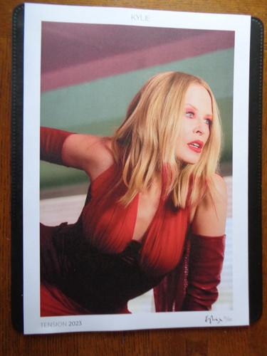 Kylie minogue signed autograph - minogue, signed/autograph