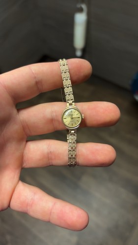 9ct solid gold samuel watch - 9ct,