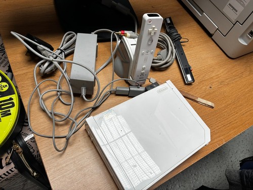 Nintendo wii console power - console,