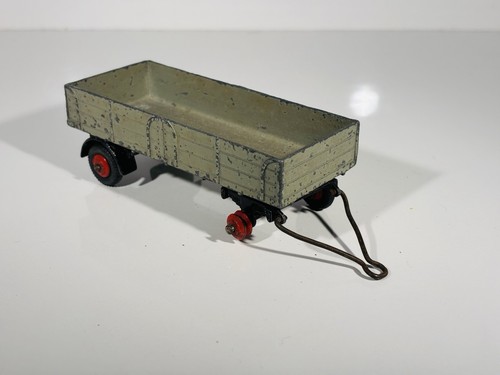 Dinky toys 551 large - dinky,