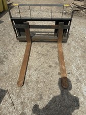 bobcat skid steer.  Bobcat Cab   Skid steer.    Bobcat.  Skid steer.