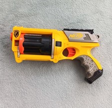 Nerf gun N- Strike Maverick