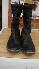 ECCO BLACK CALF HEIGHT 27CMS BOOTS BLACK . LEATHER OUTER .COMPOSITE SOLES. 38 UK