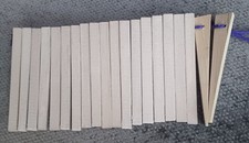 20 wooden pegs for rabbit