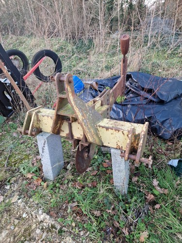 Mole plough single leg point - single,