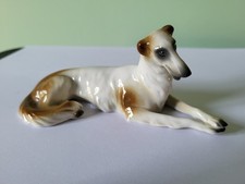 AN ATTRACTIVE ANTIQUE SITZENDORF MODEL OF A BORSOI DOG: 5" LONG: VG CONDITION