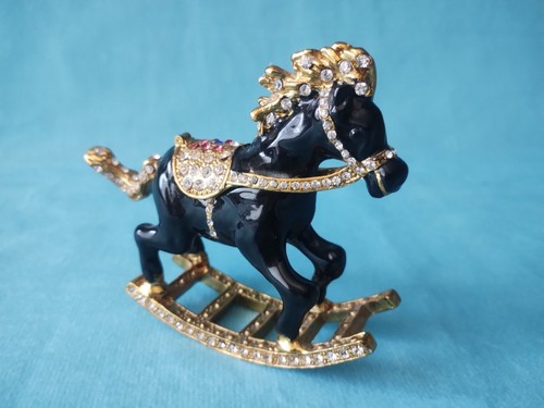 Vintage style enamel rocking - style,