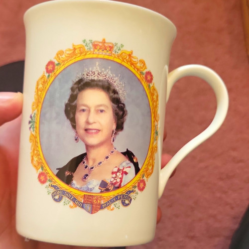 Staffordshire pottery queen - pottery, co