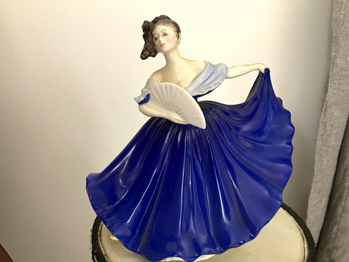 Royal doulton elaine hn2791 - elaine,