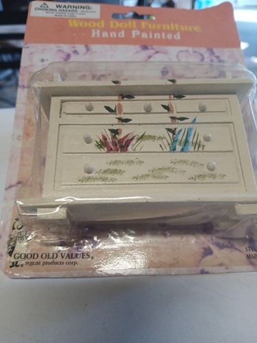 Small doll house furniture - small,